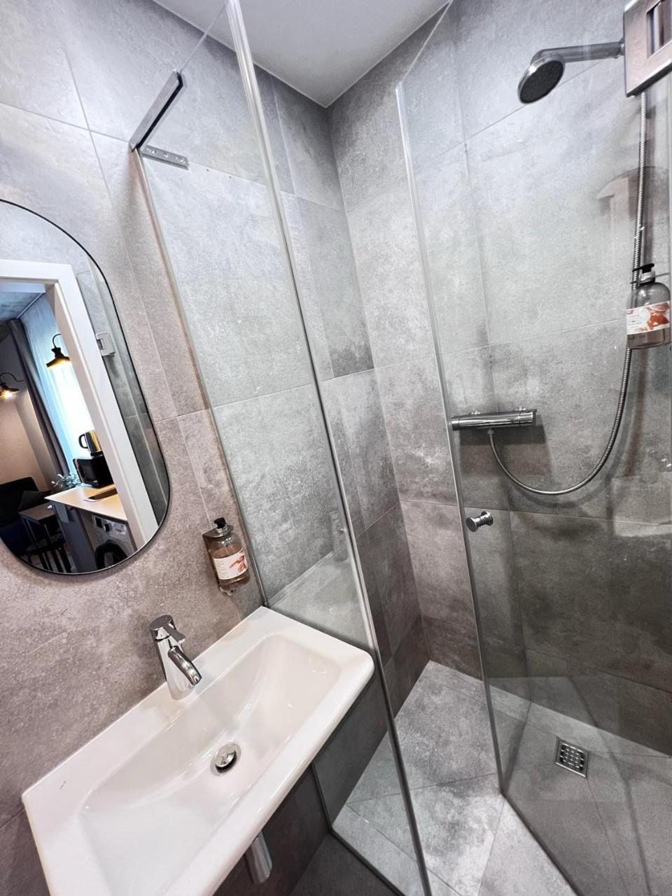 Tilzes Studio Apartaments, Self Check-In, Free Parking, Comfort Klaipėda Exterior foto